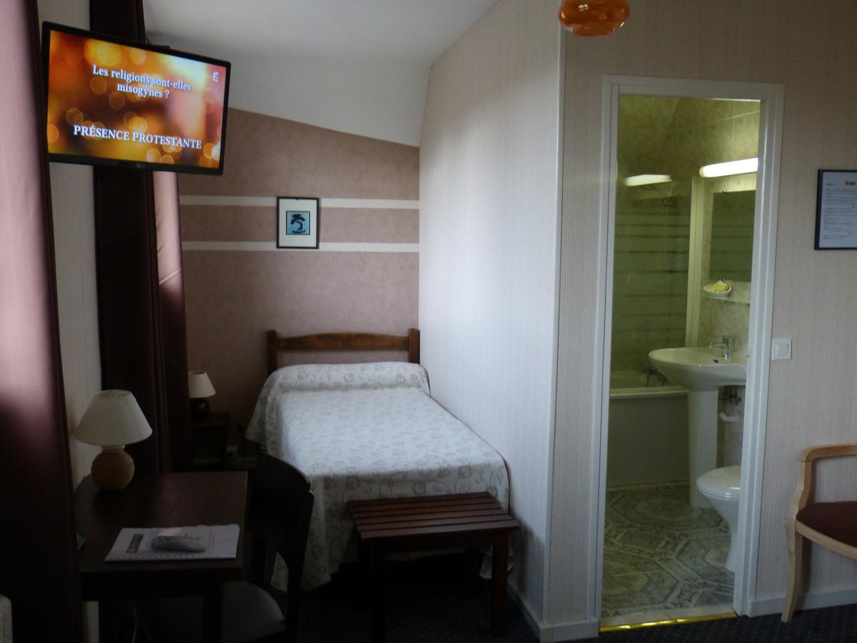 Hotel Restaurant "Le Relais" Courtenay  Εξωτερικό φωτογραφία