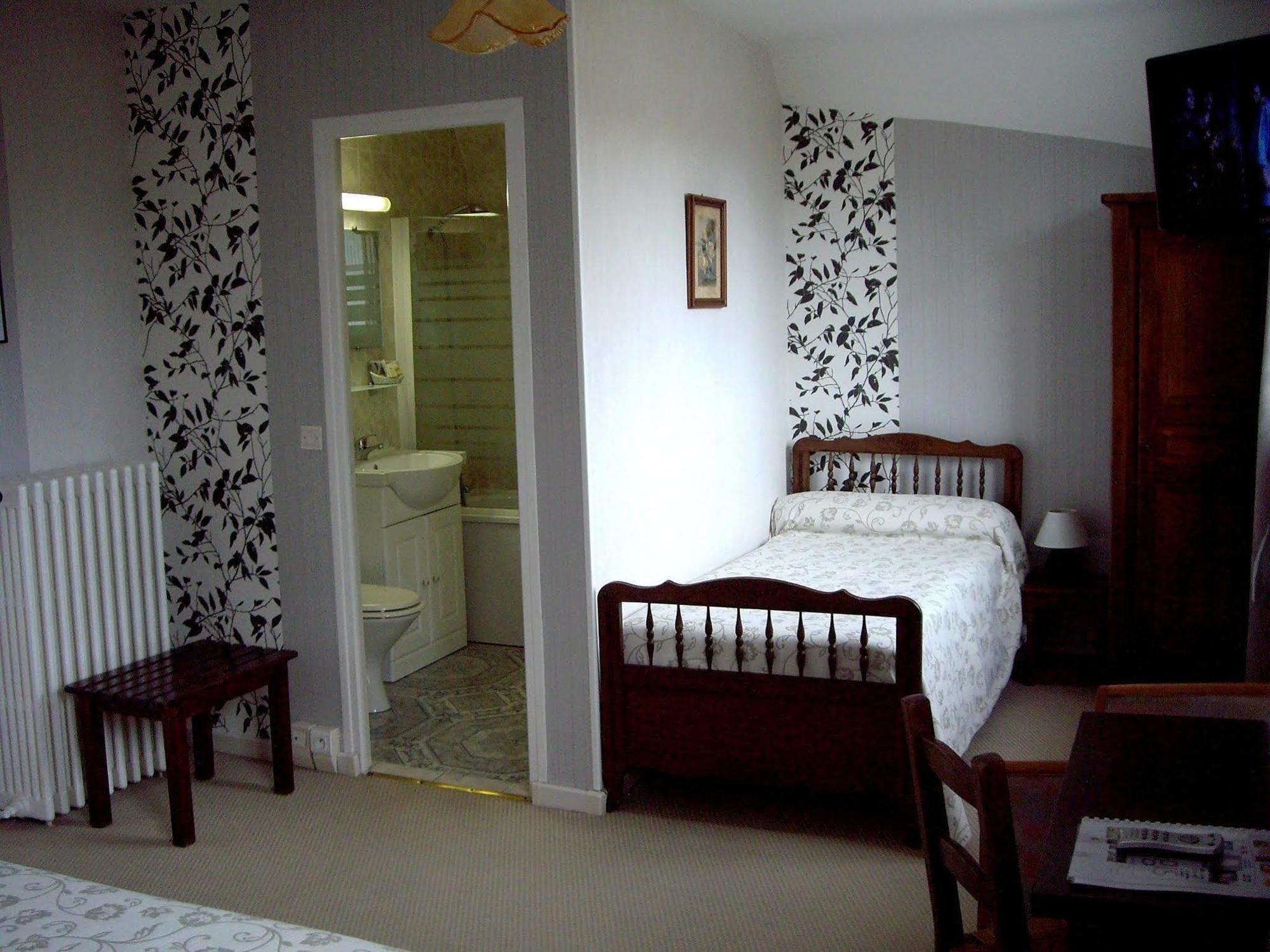 Hotel Restaurant "Le Relais" Courtenay  Εξωτερικό φωτογραφία